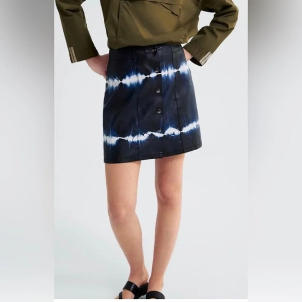 Ladies Chick Stylish Zara Skirt Black With Tue Due Faux Leather, Size M